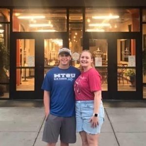 Meet your Posher, Chandler